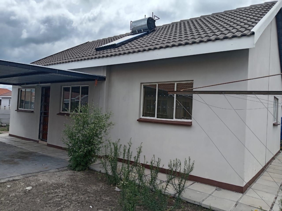 3 Bedroom Property for Sale in Freedom Park North West